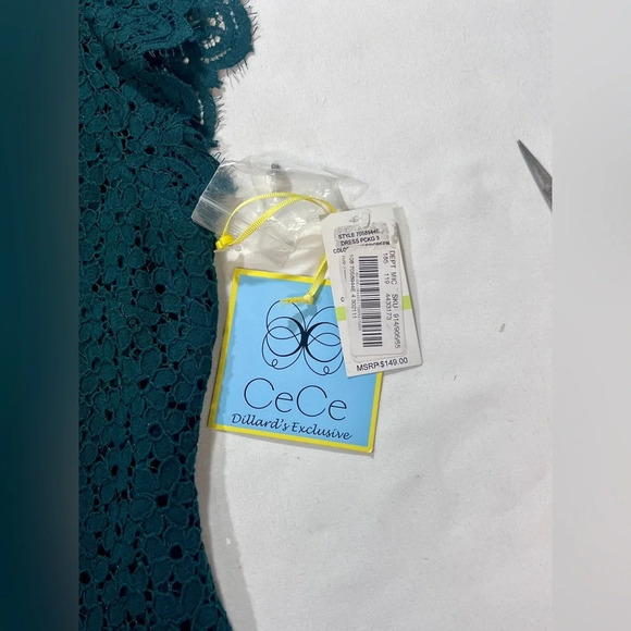 CECE Hunter green lace mini dress size 4. - Picture 9 of 13